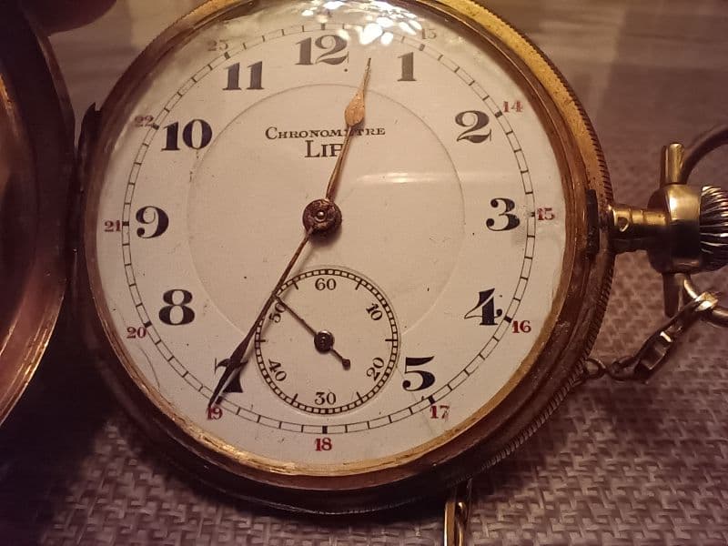 Orologio da tasca a forma di sapone oro S G Orologio da tasca a forma di sapone oro S G
